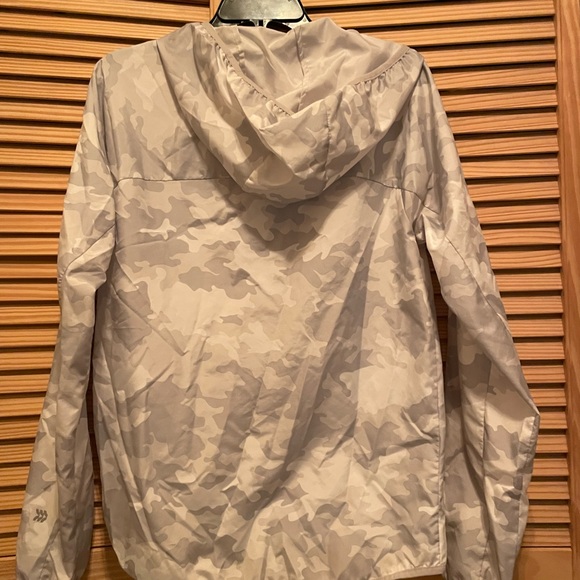 Jacket - Picture 4 of 4